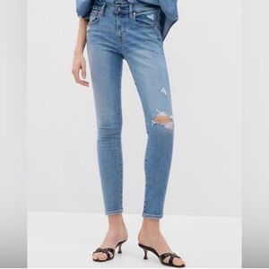 GAP True Skinny Mid Rise Jeans